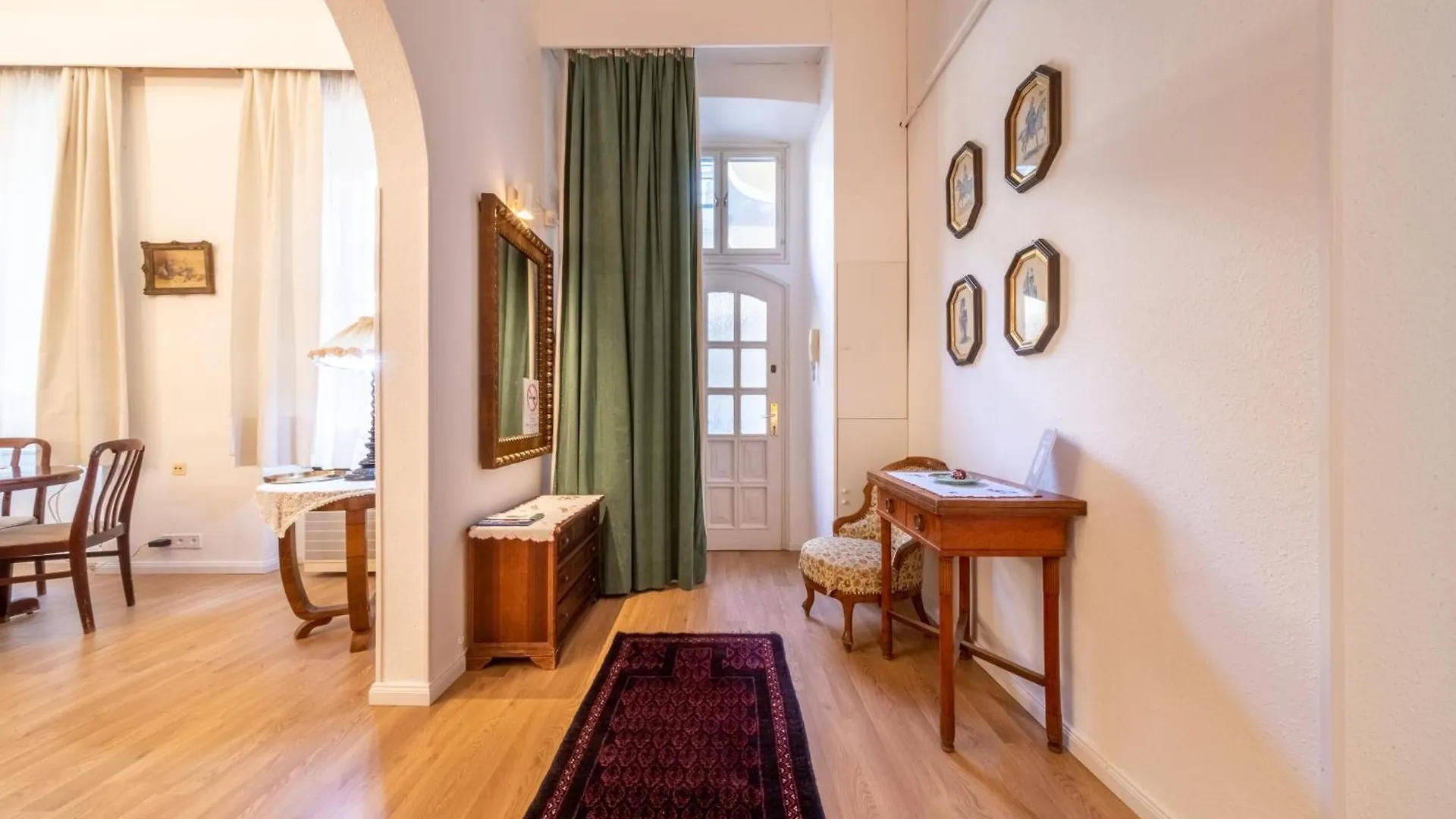 Hungarian Souvenir Apartment Budapest
